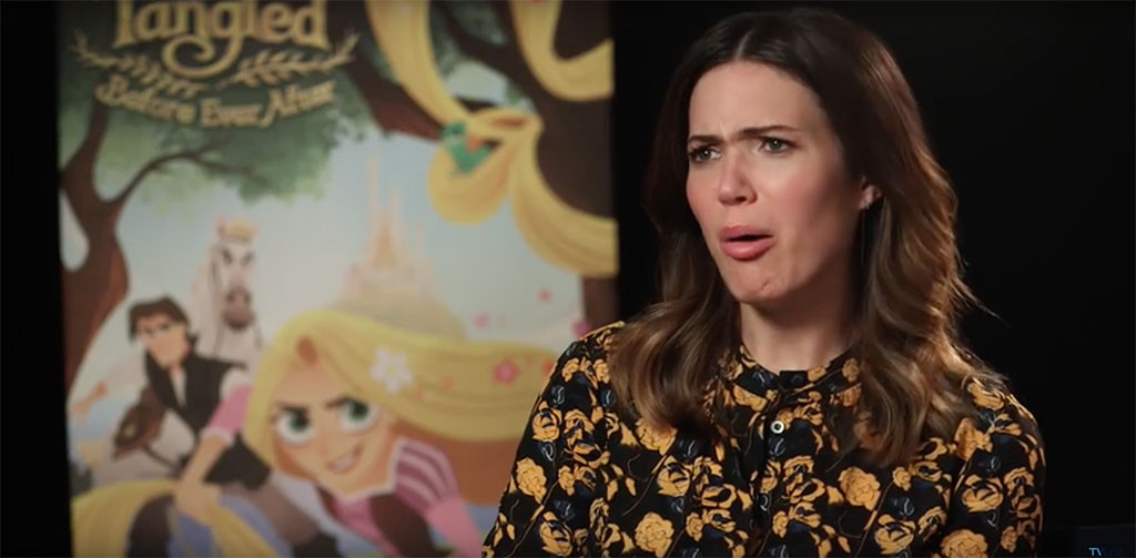 Mandy Moore Reacts To This Morbid Frozen Tangled Theory E Online Uk